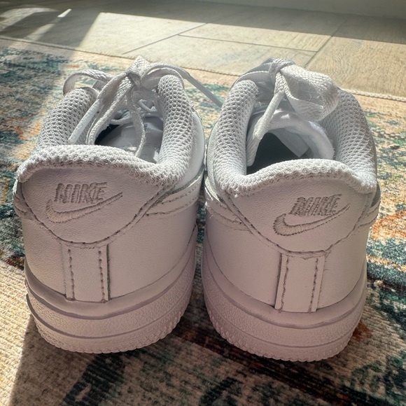 Air Force ones - Picture 2 of 5